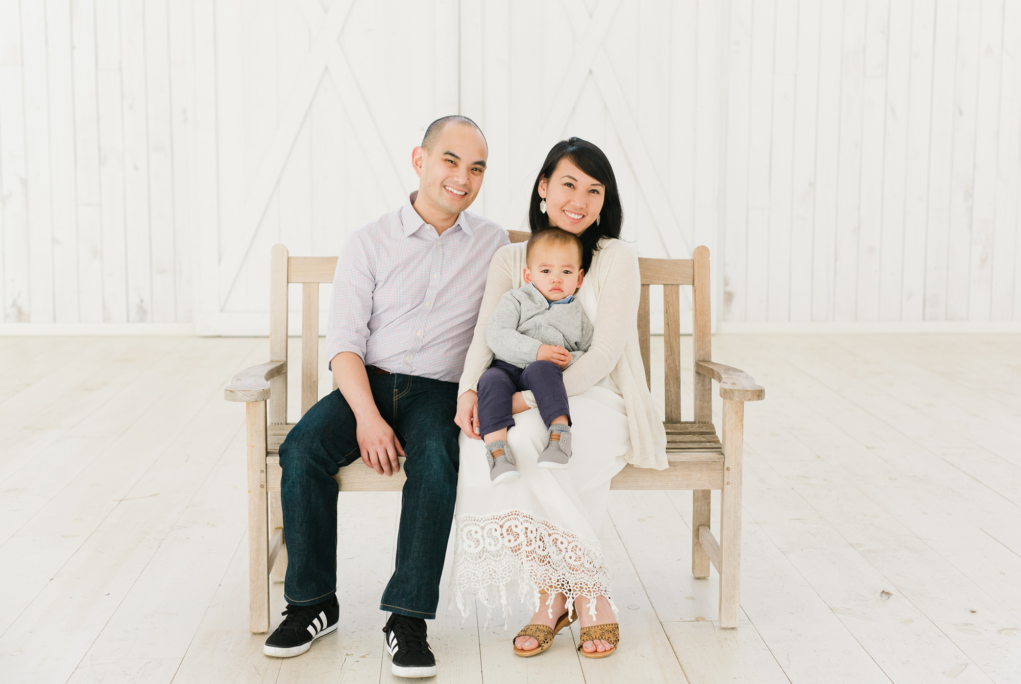 A session at the White Sparrow Barn by Dallas photographer Tenth & Grace.