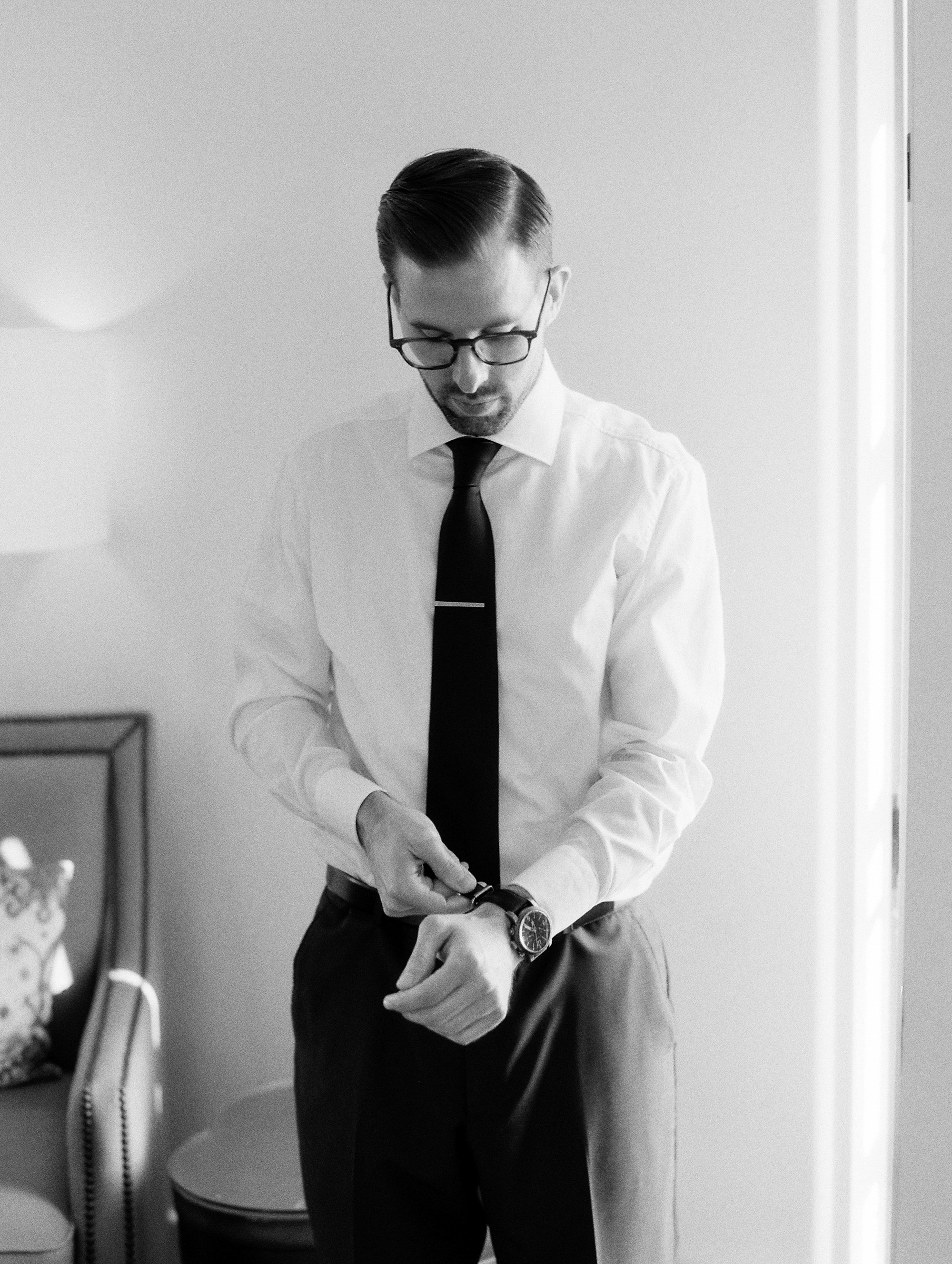 Getting ready in the bridal suite at Belmond El Encanto